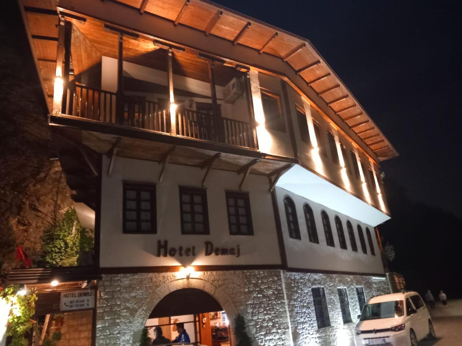 Hotel Demaj 培拉特 外观 照片