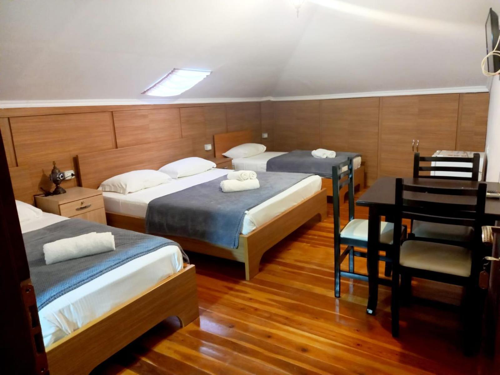 Hotel Demaj 培拉特 外观 照片