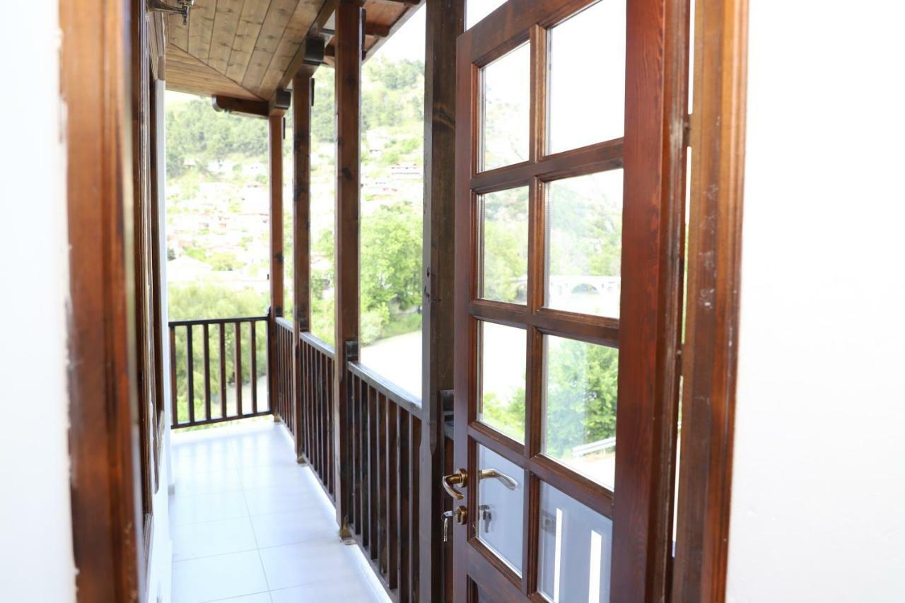 Hotel Demaj 培拉特 外观 照片
