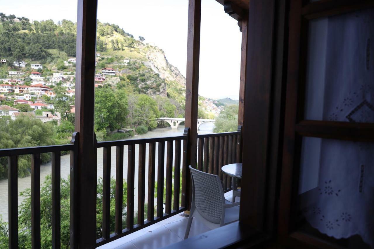 Hotel Demaj 培拉特 外观 照片